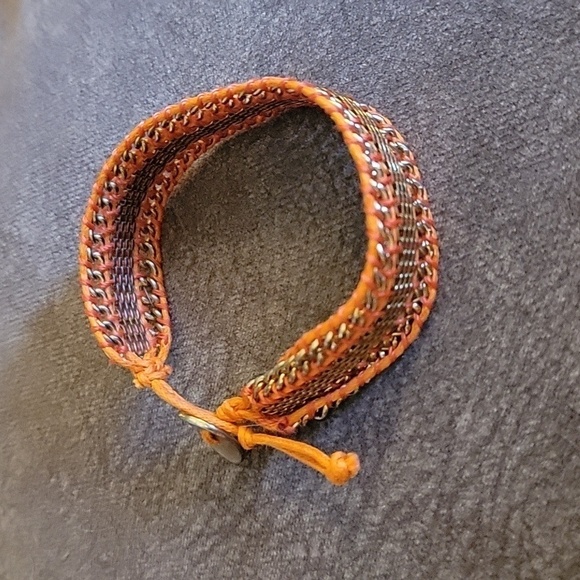 HANDMADE Orange Macrame Chain Bracelet - Picture 4 of 6